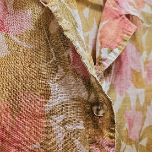 Jones New York Pink and Cream Floral Button-Down Shirt - Picture 5 of 6